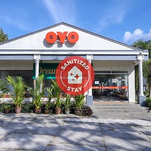 Oyo 89679 Dream Garden Resort